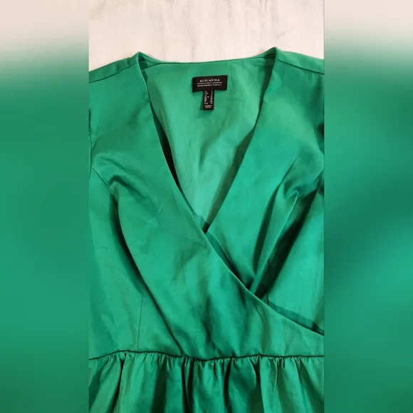 Adrianna Papell Classic Green Wrap Dress, NWOT, Size 6 - Picture 6 of 10